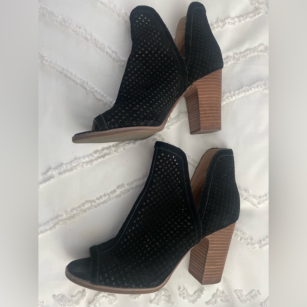 Lucky brand, size 9, peep toe black bootie